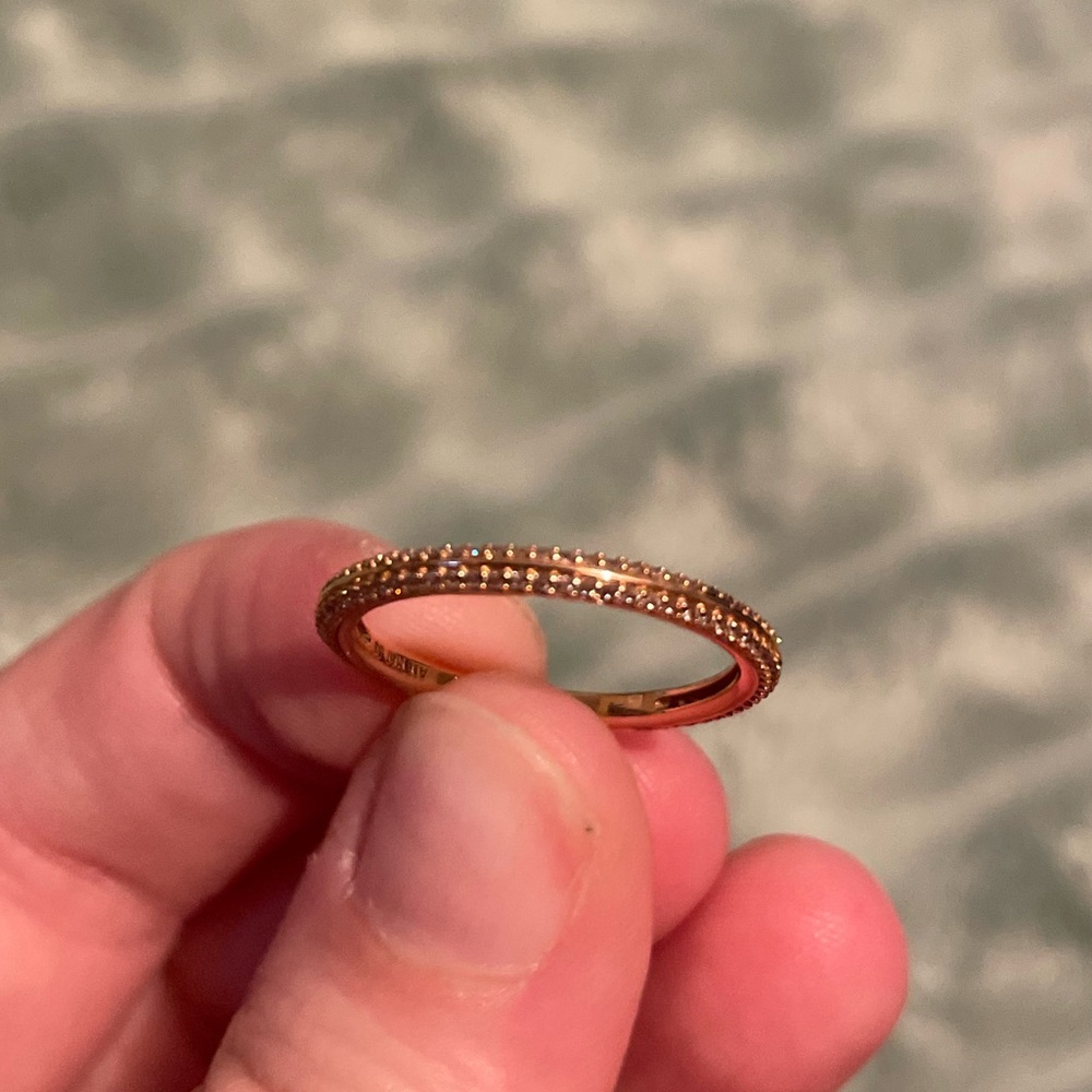 Elegant rose Gold-Tone Ring